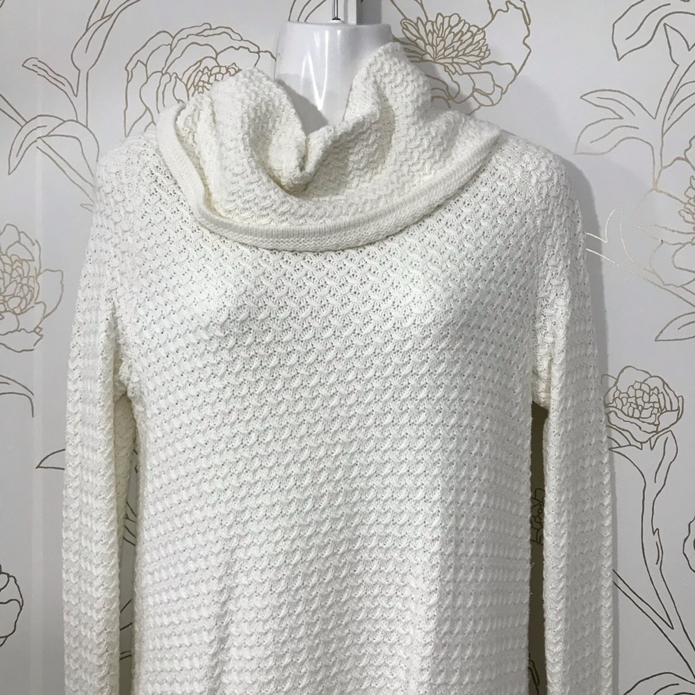 Between Me & You Knitted Cowl Sweater View 2